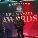 Selamat, Sejumlah Pihak Terima Penghargaan KPU Mamuju Award