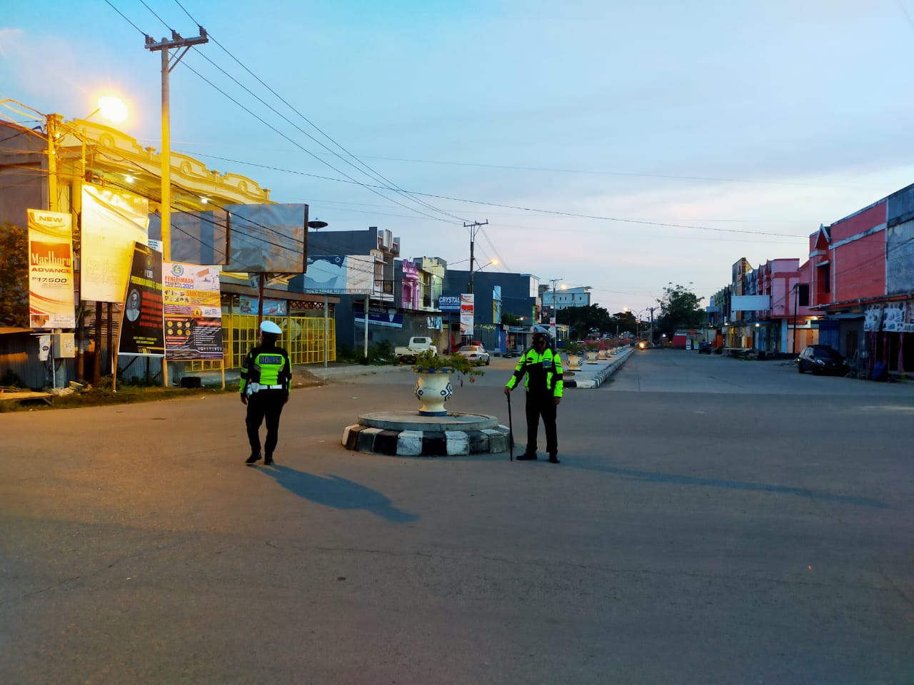 Cegah Aksi Balap Liar, Patmor Dan Sat Lantas Polresta Mamuju Stasioner Hingga Matahari Terbit