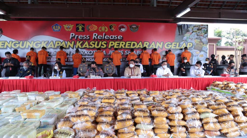 Polri Ungkap Peredaran 2,5 Ton Ganja