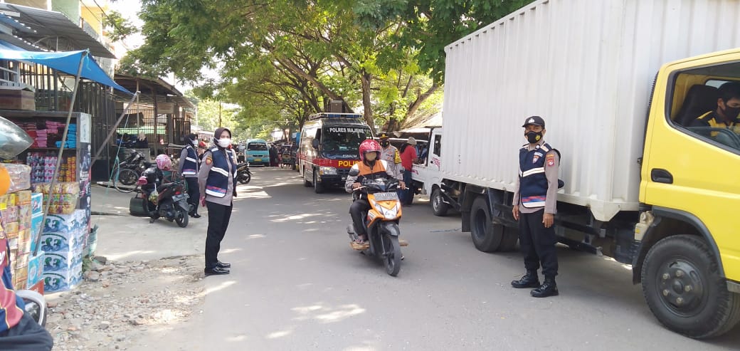 Satuan Binmas Polres Majene Gencarkan Himbauan Larangan Mudik