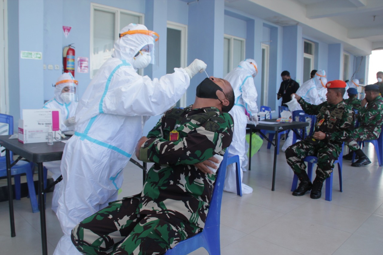 Lanud Sam Ratulangi Laksanakan Rapid Antigen Awali Giat Serbuan Vaksinasi