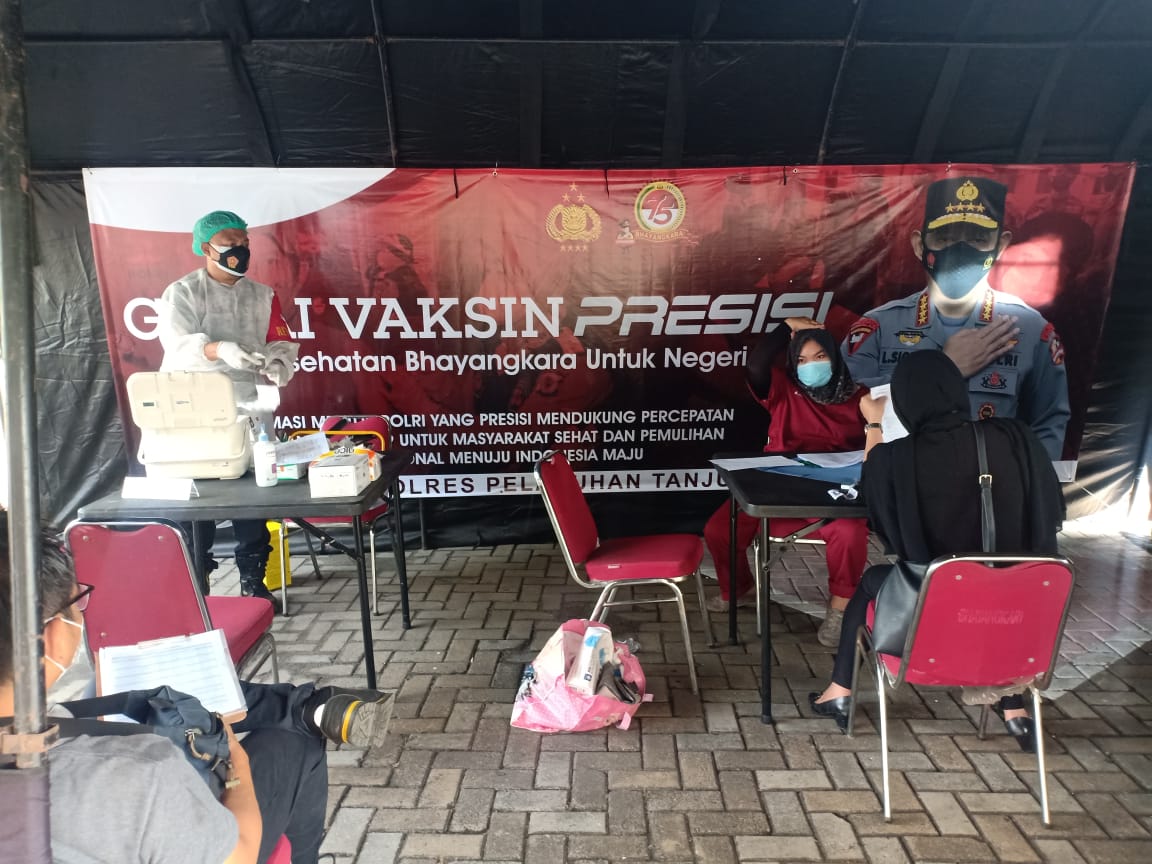 Polri Dirikan Gerai Vaksin Presisi di Polres-Polsek