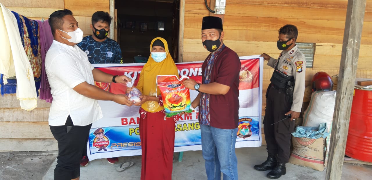 Polres Pasangkayu Door Berbagi Daging Qurban Ke 300 KK Polres Pasangkayu Door Berbagi Daging Qurban Ke 300 KK