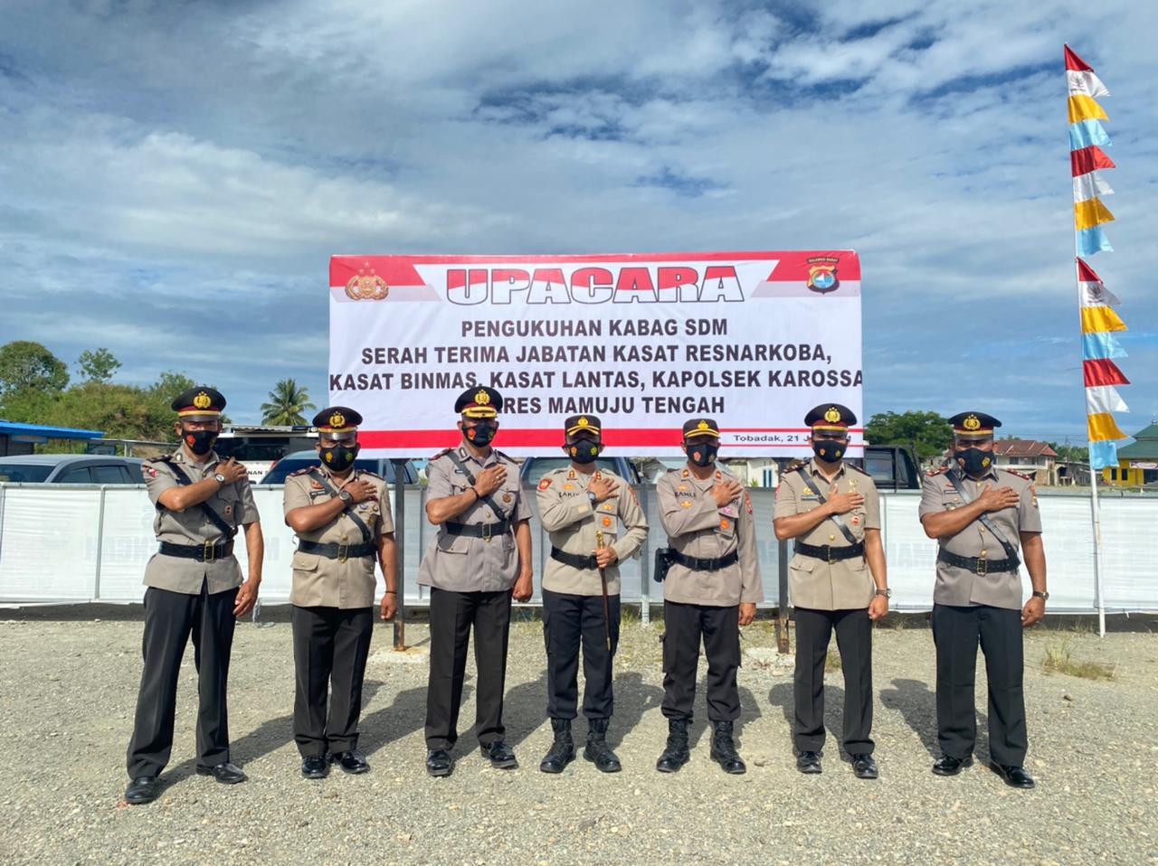 Kapolres Mateng Pimpin Upacara Sertijab dan Pengukuhan Pejabat di Lingkungan Polres Mamuju Tengah