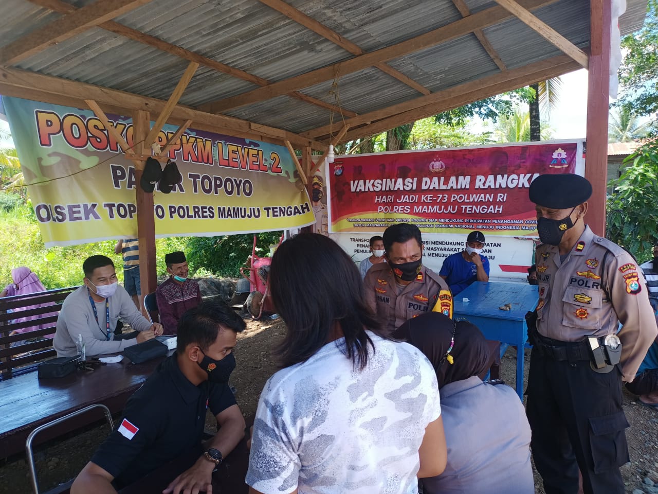 Polsek Topoyo Laksanakan Gerai Vaksin Presisi Polsek Topoyo Laksanakan Gerai Vaksin Presisi