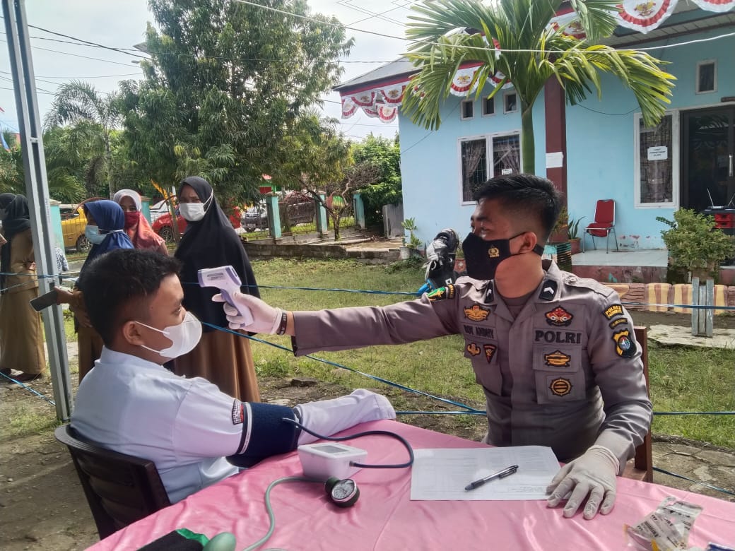 Vaksinasi Sasar Anak Sekolah di Pasangkayu