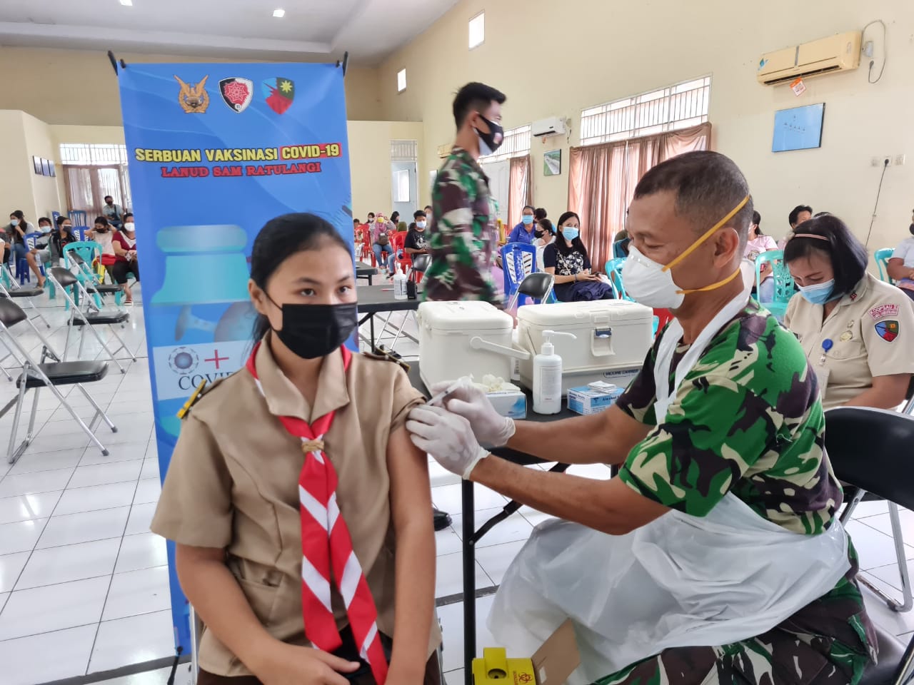 Generasi Milenial Dominasi Serbuan Vaksinasi di Lanud Sam Ratulangi Manado