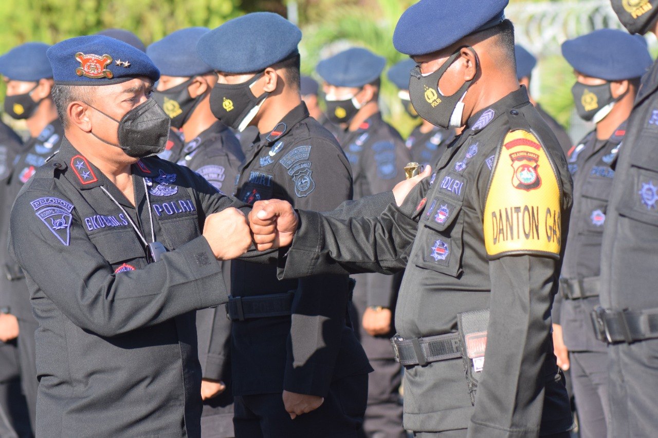 100 Personil Brimob Polda Sulbar di Tugaskan ke Papua