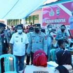 Kapolda Sulbar Tinjau Vaksinasi Massal di Mamasa Kapolda Sulbar Tinjau Vaksinasi Massal di Mamasa