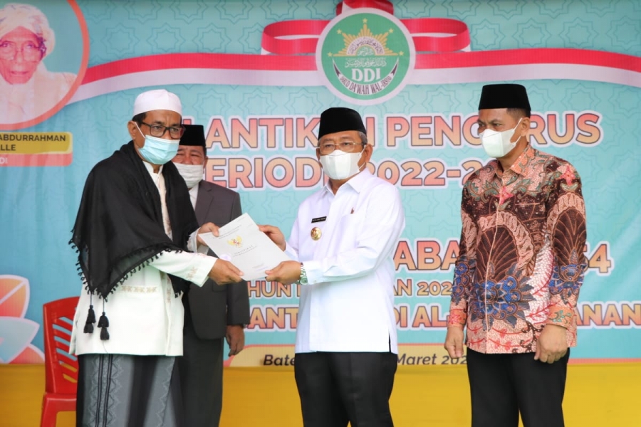 Gubernur Sulbar Hadiri Penamatan Santri Pondok Pesantren Al-Ikhsan DDI Kanang