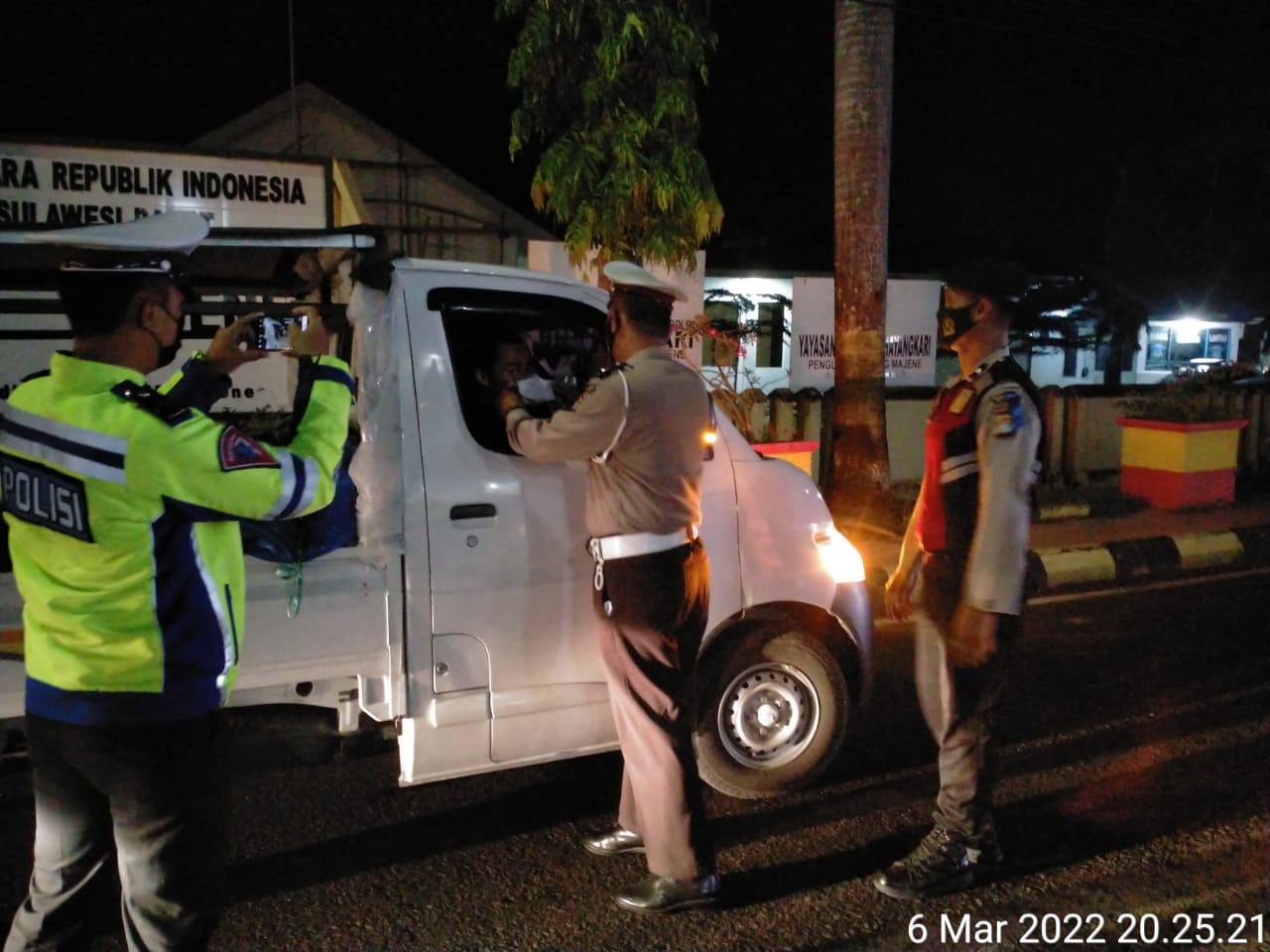 Polres Majene Terus Targetkan Disiplin Bekendara dan Prokes Lewat Operasi Keselamatan