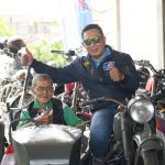 Ridwan Kamil Bonceng Legenda Hidup Pembalap Indonesia Keliling Kota Mataram, Ingatkan Kenangan Manis Tjetjep