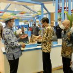 Presiden Jokowi Pesan Produk UMKM Jawa Barat Untuk Suvenir Delegasi G20, Produk yang dipesan radio kayu dan jam tangan kayu