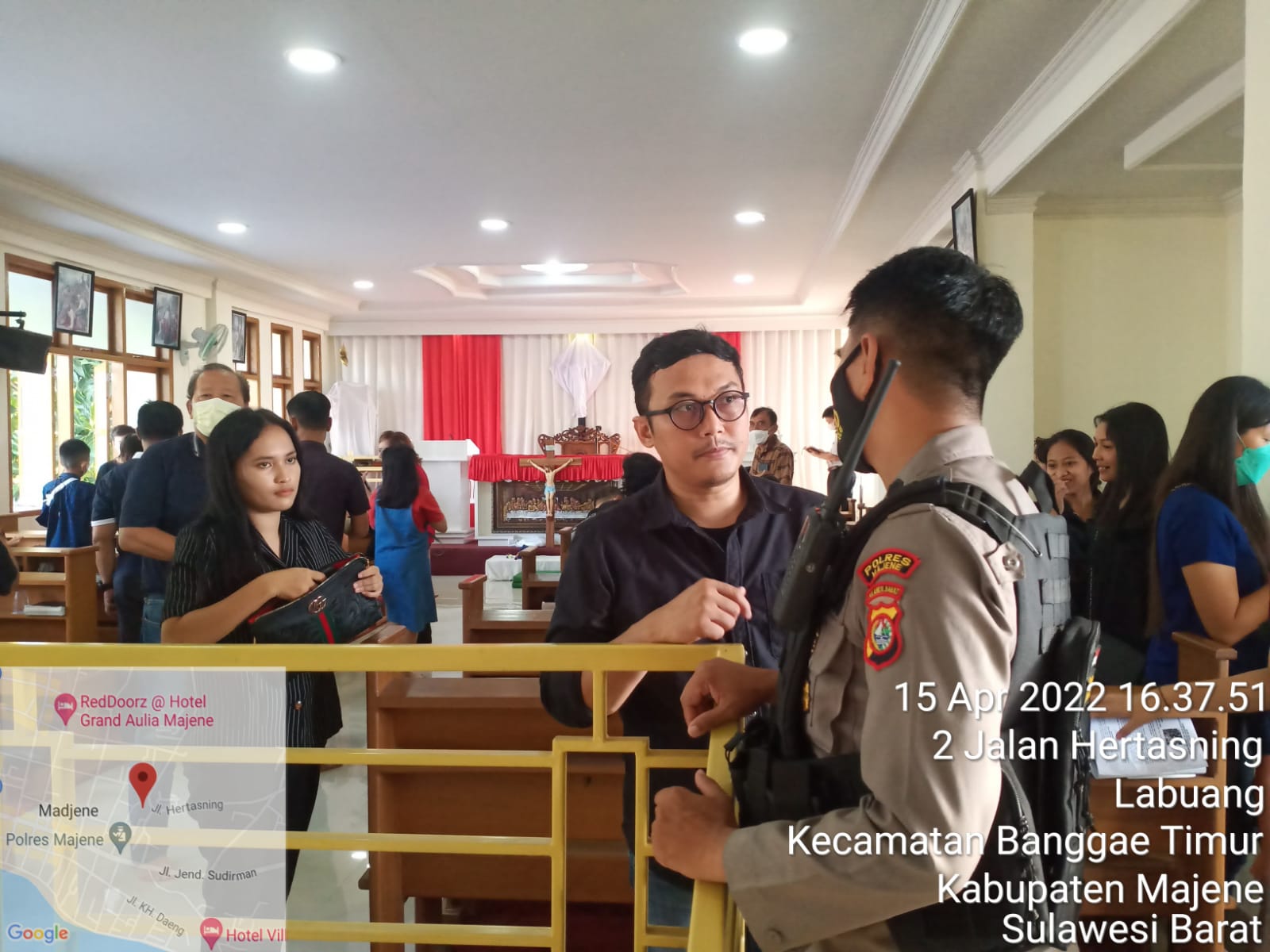 Polres Majene Lakukan Pengamanan di Gereja GPIB Immanuel