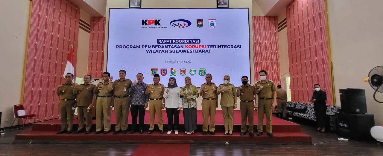 Pemkab Mamuju Raih Predikat Tertinggi Pencegahan Korupsi Dari KPK Pemkab Mamuju Raih Predikat Tertinggi Pencegahan Korupsi Dari KPK