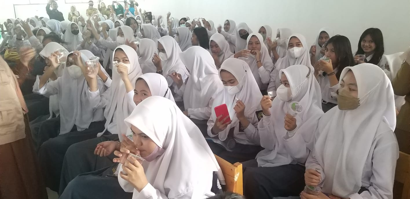 Sulbar Pecahkan Rekor MURI Minum Tablet Tambah Darah Bagi Remaja Putri