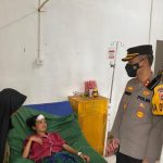 Kapolres Mamasa Tinjau Lokasi Tanah Longsor dan Sambangi Korban Tertimpa Tiang Listrik Kapolres Mamasa Tinjau Lokasi Tanah Longsor dan Sambangi Korban Tertimpa Tiang Listrik