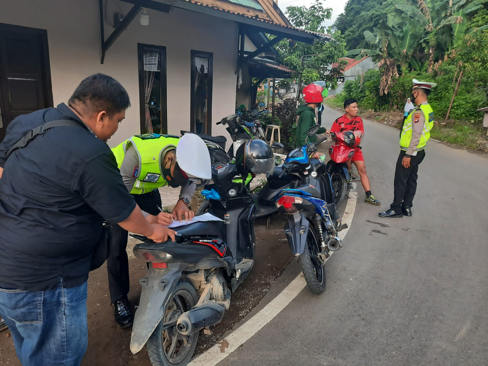 Tindak lanjuti Commander wish Kapolda Sulbar, 53 Kendaraan Ditindak