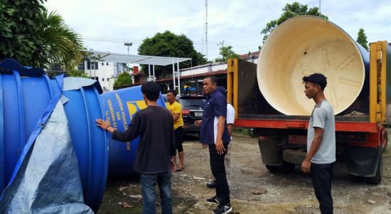 Akmal Malik Perintahkan BPBD dan Dinsos Sulbar Turun Bantu Korban Banjir