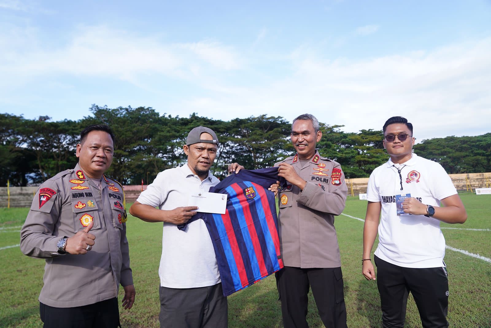 Semarak Hari Bhayangkara Ke-76, Kapolda Sulbar hadiri tournament Kapolres Cup