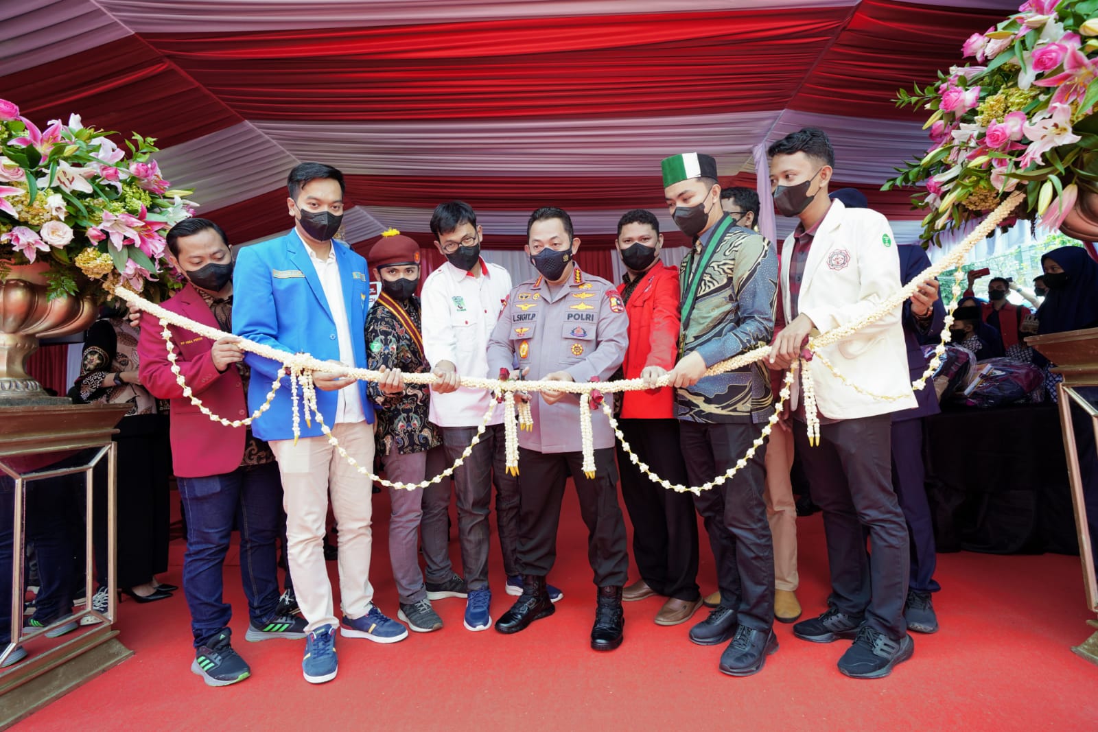 Kapolri Harap Rumah Kebangsaan Jadi Wadah untuk Jaga Persatuan dan Kesatuan Indonesia Kapolri Harap Rumah Kebangsaan Jadi Wadah untuk Jaga Persatuan dan Kesatuan Indonesia