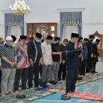 Petakziah Terus Berdatangan ke Gedung Pakuan Warga, Kepala Daerah, Hingga Dubes Sampaikan Dukacita