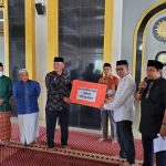 Pemprov Sulbar Serahkan 18 Sapi Kurban ke Kabupaten