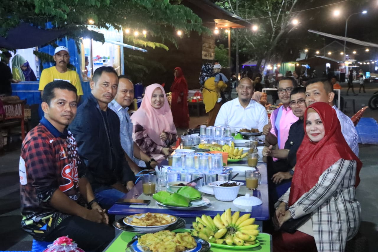 Bersama Forkopimda, Kapolres Majene Jelaja Kuliner di Pesta Rakyat