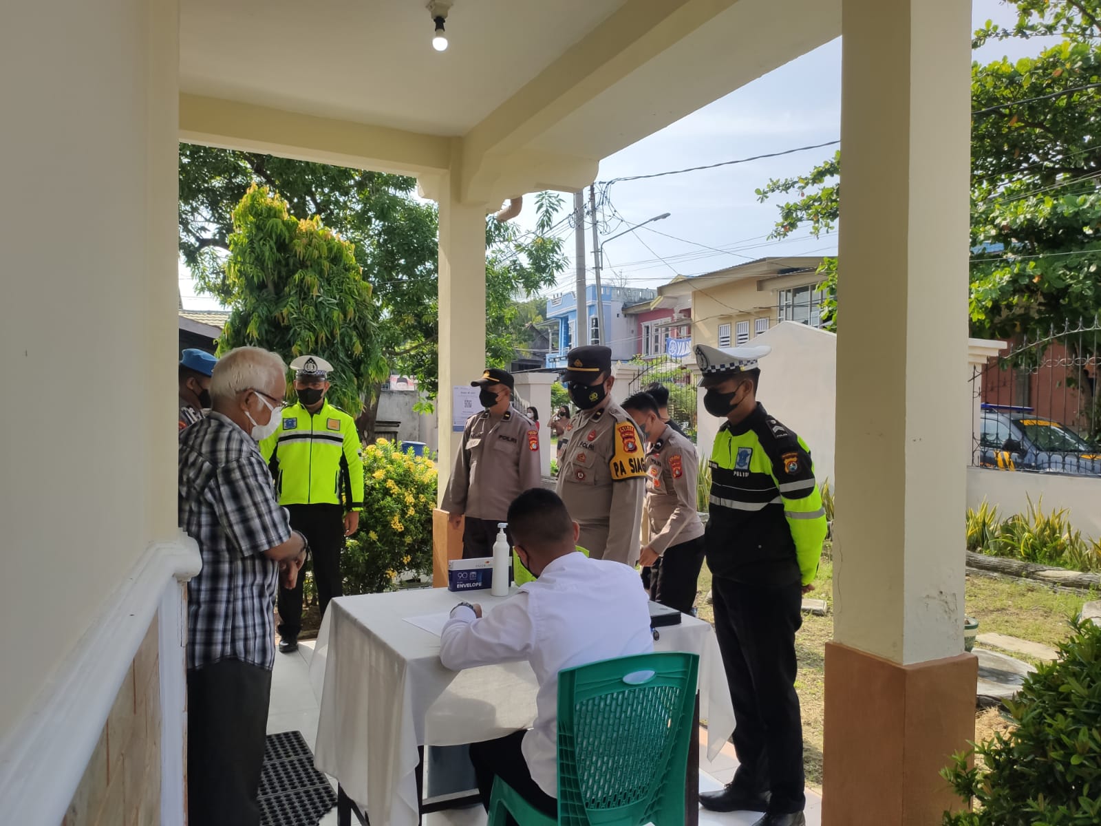 Patroli dan Pengamanan Rutin Polres Majene di Tempat Ibadah Patroli dan Pengamanan Rutin Polres Majene di Tempat Ibadah