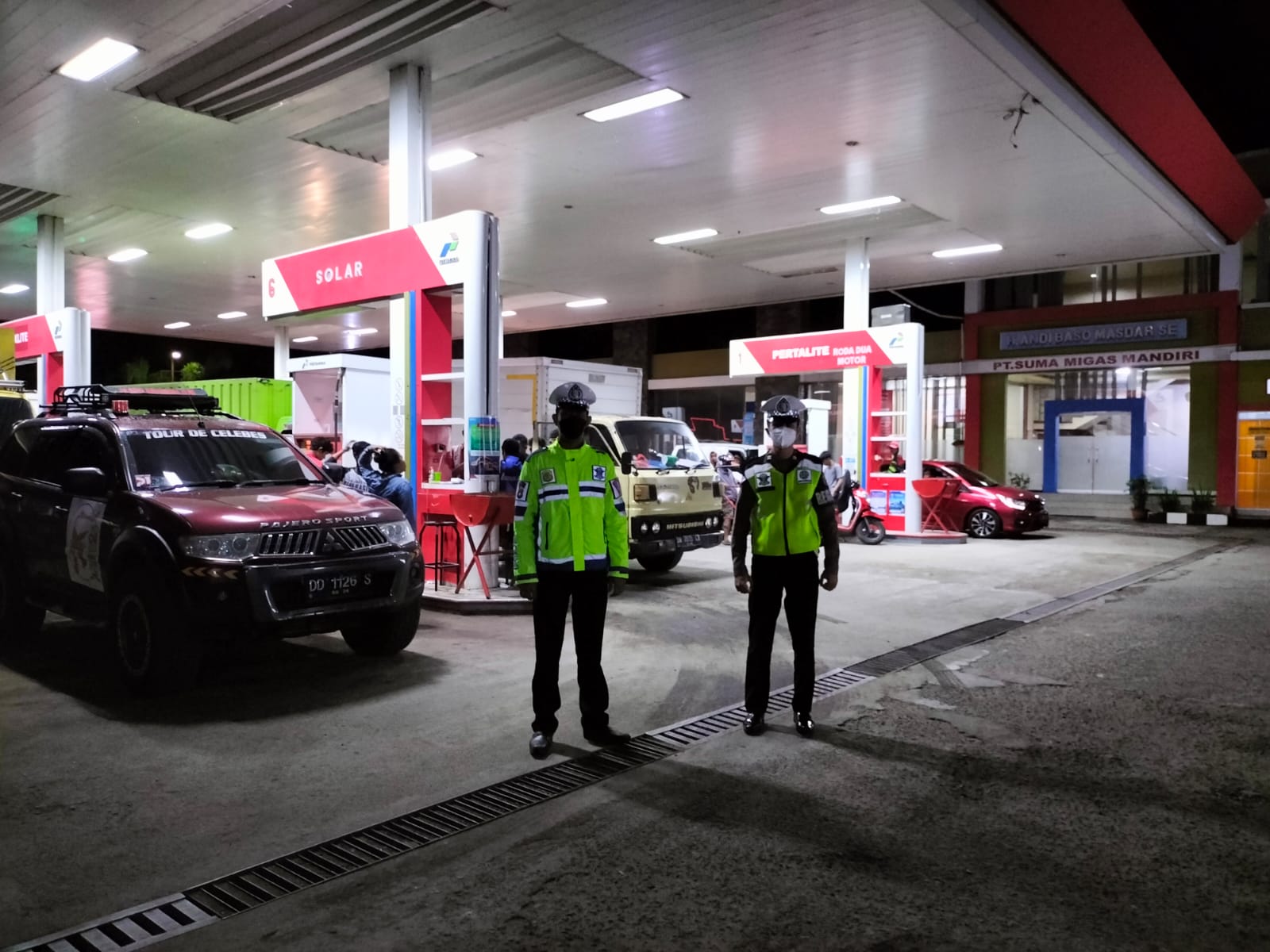 Satuan Lantas Polres Polman Laksanakan Giat BLP  dan Patroli Malam di Wilayah Polewali Satuan Lantas Polres Polman Laksanakan Giat BLP  dan Patroli Malam di Wilayah Polewali
