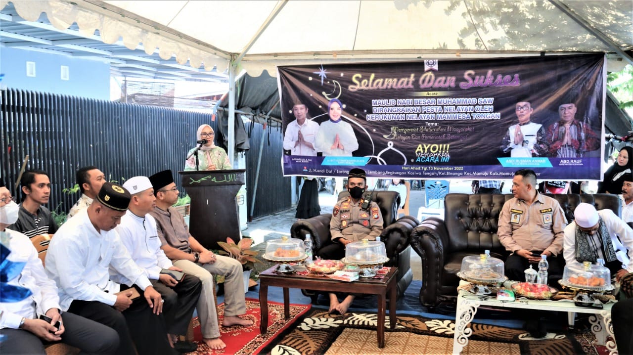 Komunitas Mammesa Tongang Kembali GeLar Tradisi Pesta Nelayan