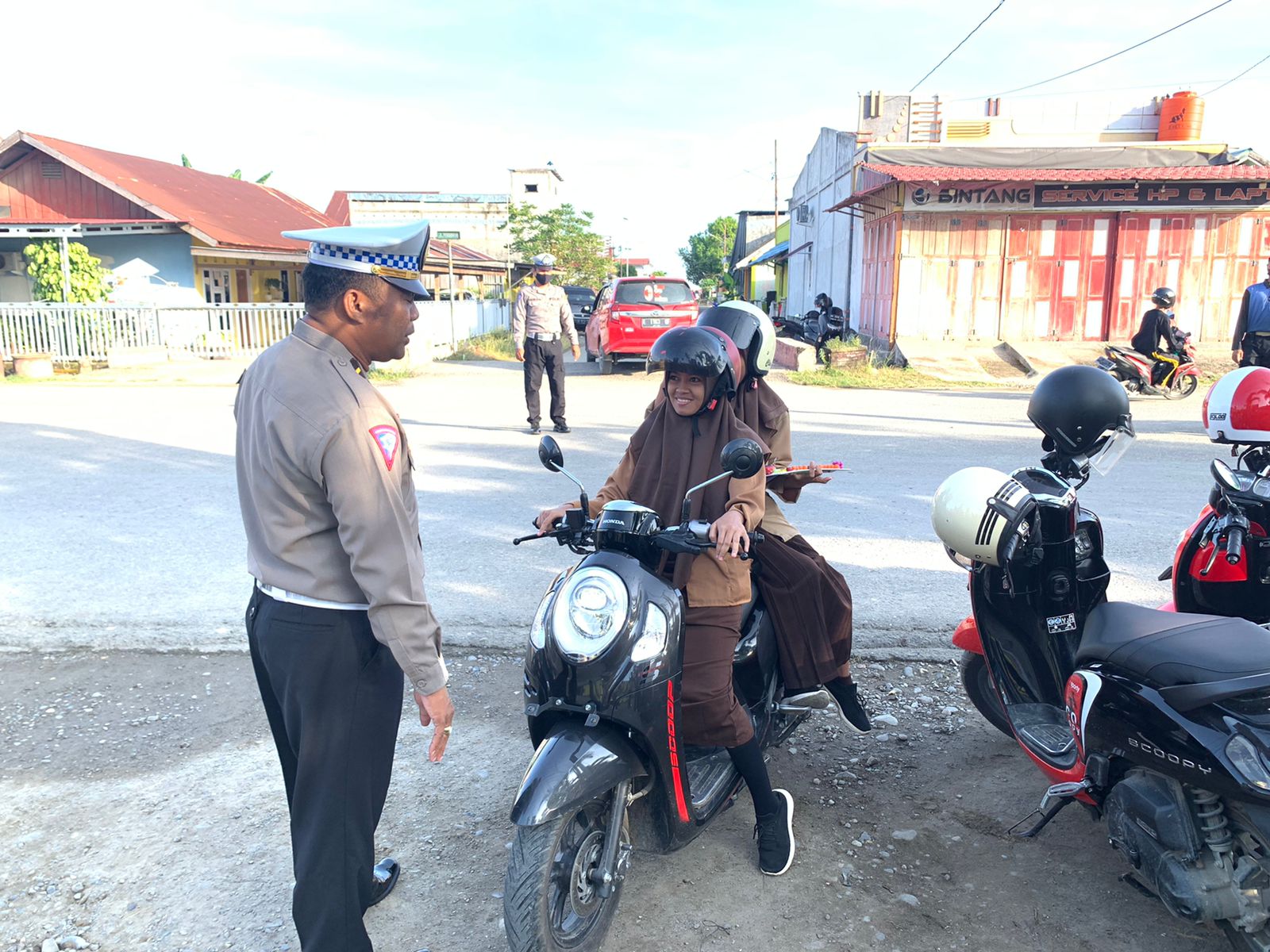 Sat Lantas Polres Pasangkayu Laksanakan Commander Wish Gatur Pagi. Sat Lantas Polres Pasangkayu Laksanakan Commander Wish Gatur Pagi.