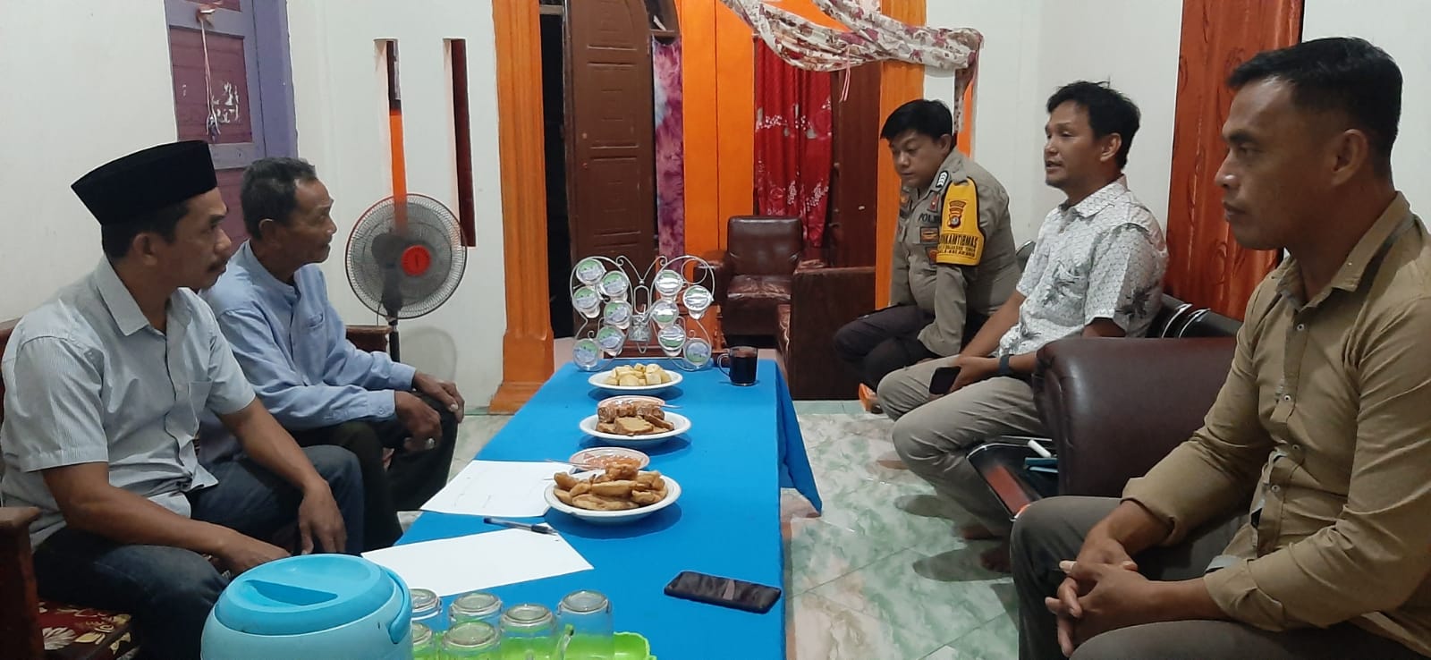 Bhabinkamtibmas Bala-Balakang Timur Sosialisasikan Pembentukan Forum kemitraan Perpolisian Masyarakat Bhabinkamtibmas Bala-Balakang Timur Sosialisasikan Pembentukan Forum kemitraan Perpolisian Masyarakat