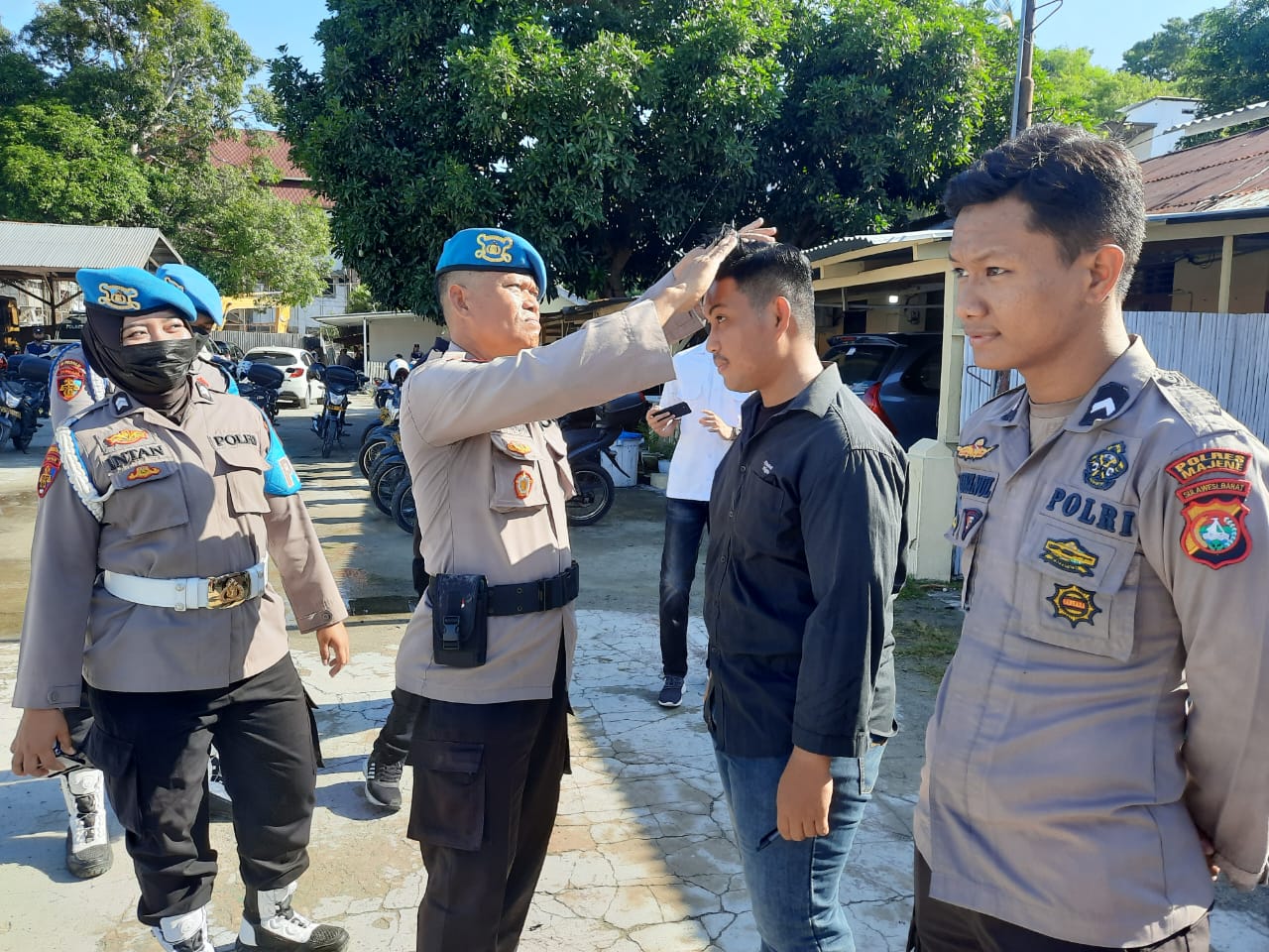 Gaktibplin Rutin Polres Majene Kembali Sasar Penampilan Personel Gaktibplin Rutin Polres Majene Kembali Sasar Penampilan Personel