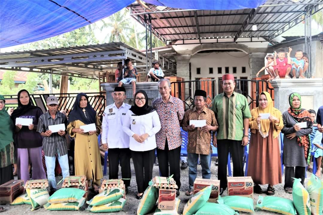 Kolaborasi Pemkab Mamuju dan Baznas, Salurkan Bantuan Bagi Warga Terdampak Angin Kencang Di Kalukku