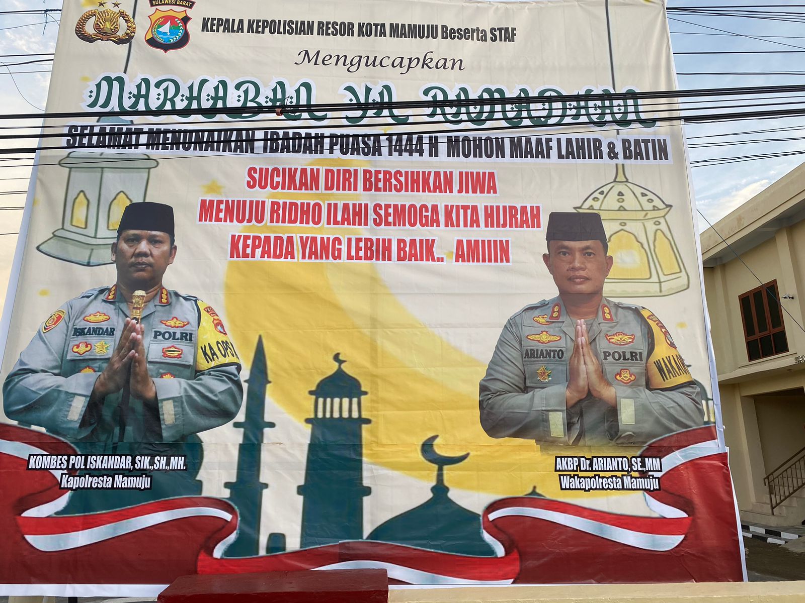 Polresta Mamuju Pasang Spanduk Tentang Himbauan Kamtibmas