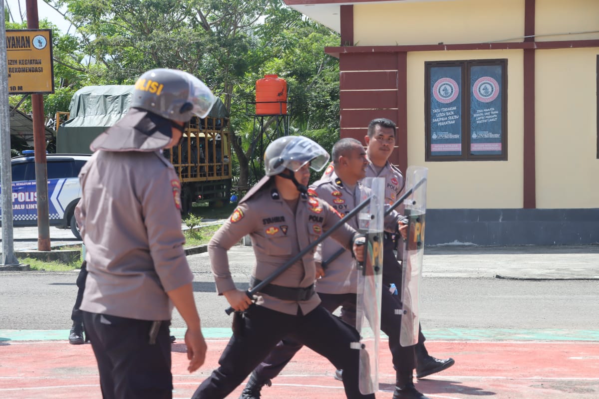 Tingkatkan Kemampuan, Polres Pasangkayu Rutin Laksanakan Latihan Dalmas