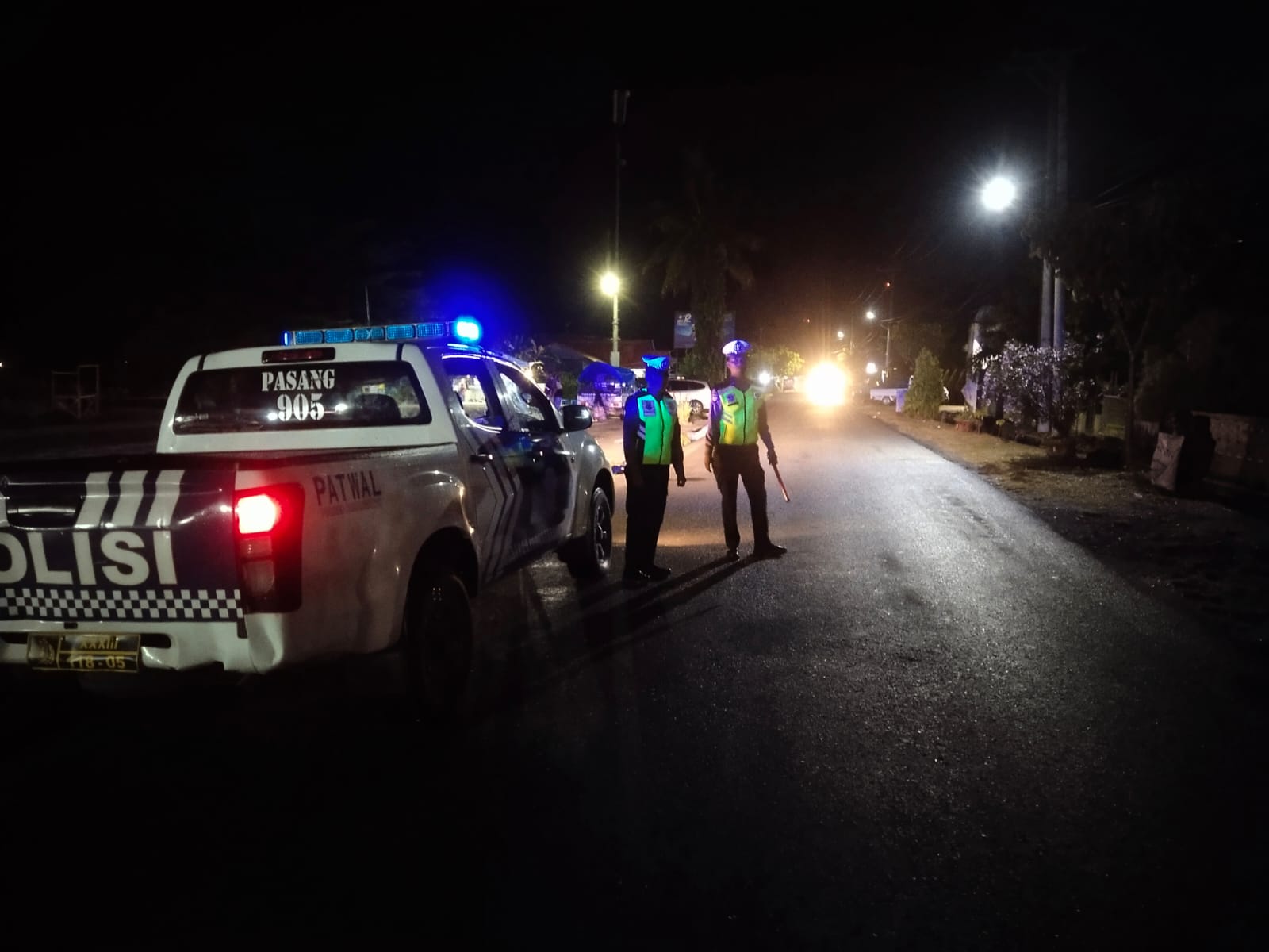 Satuan Lalu Lintas Polres Pasangkayu Laksanakan Patroli Blue Light Satuan Lalu Lintas Polres Pasangkayu Laksanakan Patroli Blue Light
