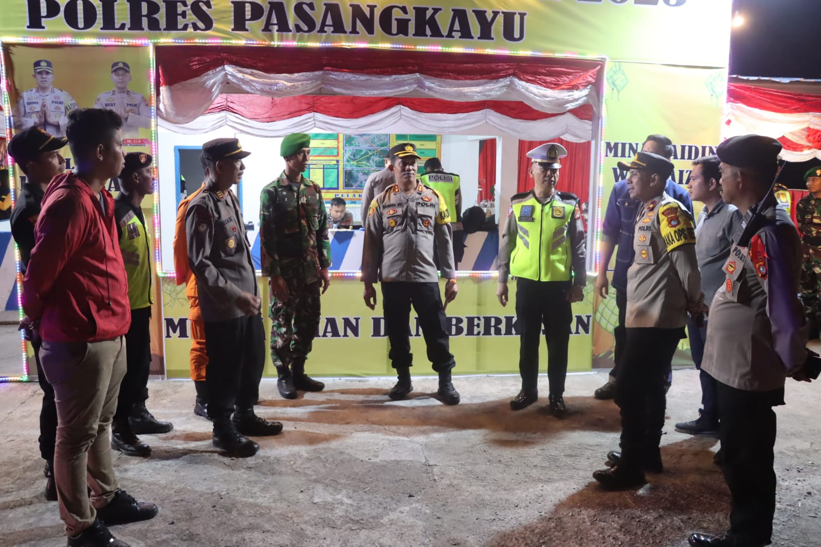 Kapolres Pasangkayu Pimpin Patroli Gabungan di Malam Takbiran Idul Fitri