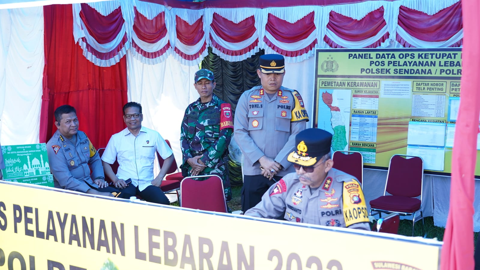  Kapolda Sulbar Tinjau Pos Pengamanan Majene dan Polman 