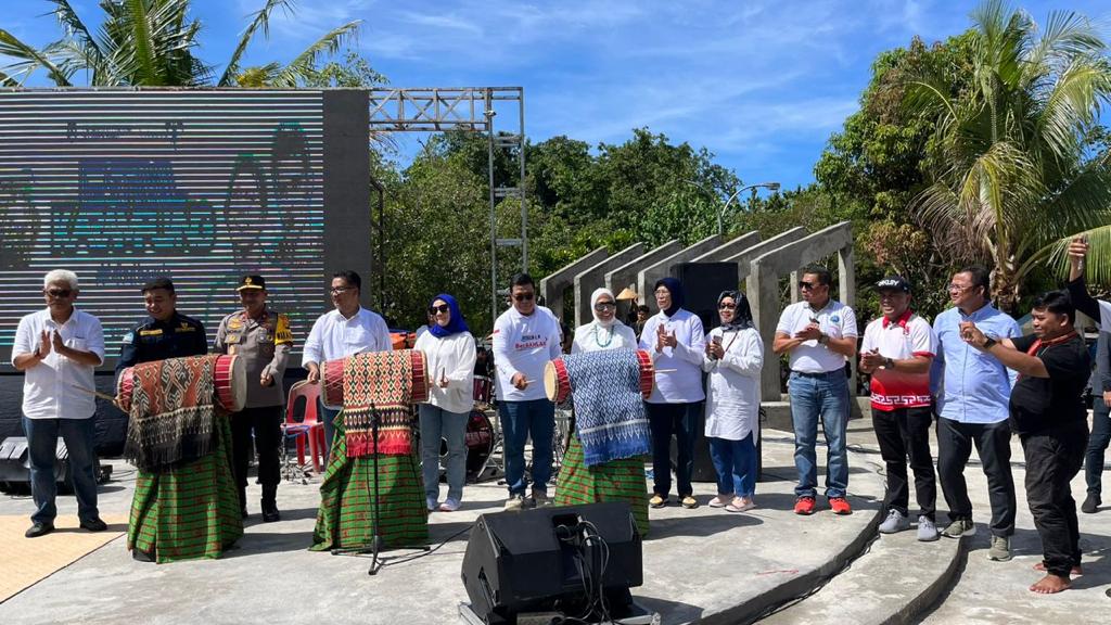 Parlindungan Menghadiri Festival Karampuang di Mamuju