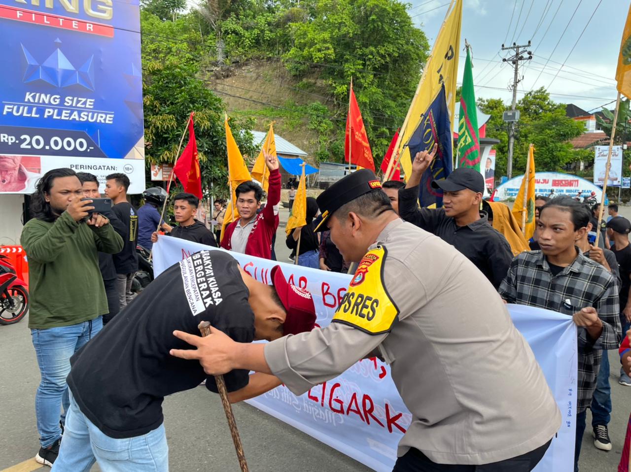 Moment Silaturahmi Kapolresta Mamuju Pada Kegiatan Pengamanan Mayday dan Hardiknas