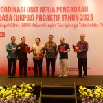 Kemenkumham Raih Penghargaan Terbaik UKPBJ Proaktif