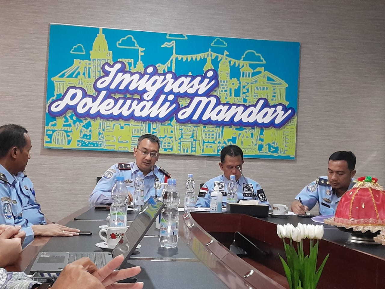 Kemenkumham Sulbar Sosialisasi dan Pendampingan Sistem Pengendalian Intern Pemerintah (SPIP) dan Manajemen Risiko di Kantor Imigrasi Polman.