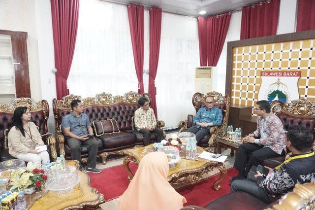 Pj Gubernur Sulbar dan Kepala BKBN Sulbar Bahas Stunting dan Harganas Pj Gubernur Sulbar dan Kepala BKBN Sulbar Bahas Stunting dan Harganas