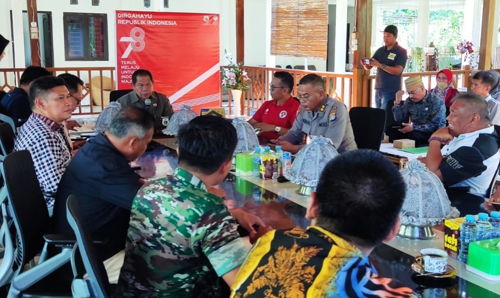 Jajaran Kemenkumham Sulbar Dukung Kegiatan HUT RI ke 78 di Sulbar Jajaran Kemenkumham Sulbar Dukung Kegiatan HUT RI ke 78 di Sulbar