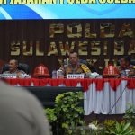 Buka Kegiatan Taklimat Awal dari Itwasum Polri, Kapolda Sulbar : Ini Jadi Tolak Ukur Capaian Keberhasilan Tugas Buka Kegiatan Taklimat Awal dari Itwasum Polri, Kapolda Sulbar : Ini Jadi Tolak Ukur Capaian Keberhasilan Tugas