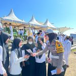 Pengendara di Sekitar Anjungan Manakarra, Jadi Sasaran Petugas Ingatkan Tertib Berkendara Pengendara di Sekitar Anjungan Manakarra, Jadi Sasaran Petugas Ingatkan Tertib Berkendara