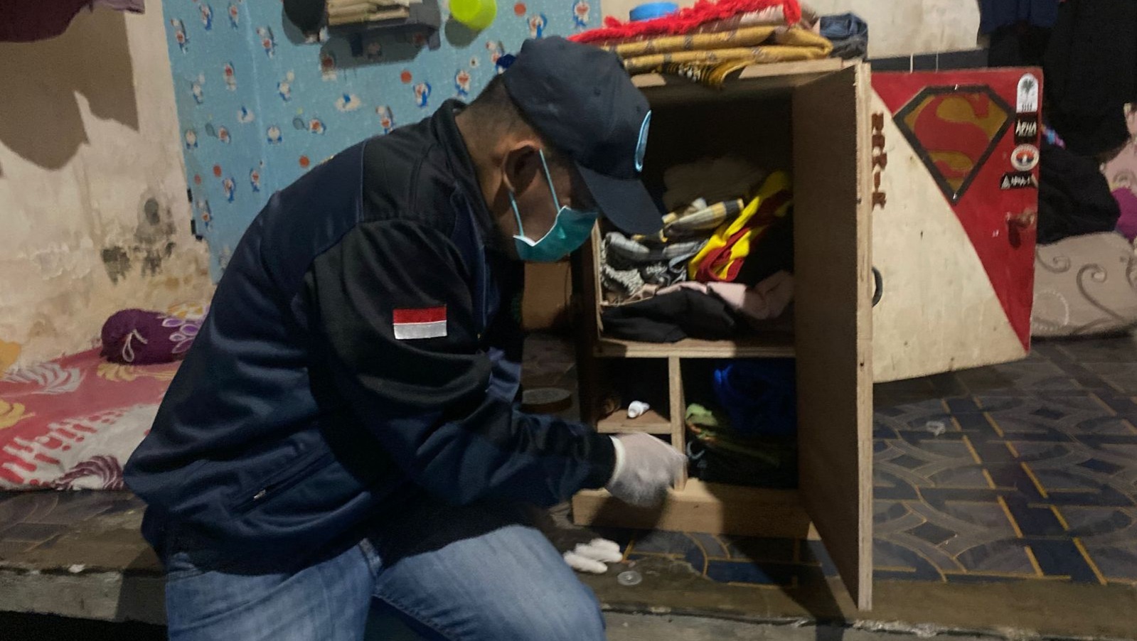 Akhmad Herriansyah memimpin pelaksanaan razia dan penggeledahan di Rutan Mamuju. Akhmad Herriansyah memimpin pelaksanaan razia dan penggeledahan di Rutan Mamuju.