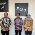 Kakanwil Kemenkumham Sulbar Minta Jajaran Bangun Sinergi Maksimalkan Layanan Apostille Kepada Masyarakat Sulbar Kakanwil Kemenkumham Sulbar Minta Jajaran Bangun Sinergi Maksimalkan Layanan Apostille Kepada Masyarakat Sulbar